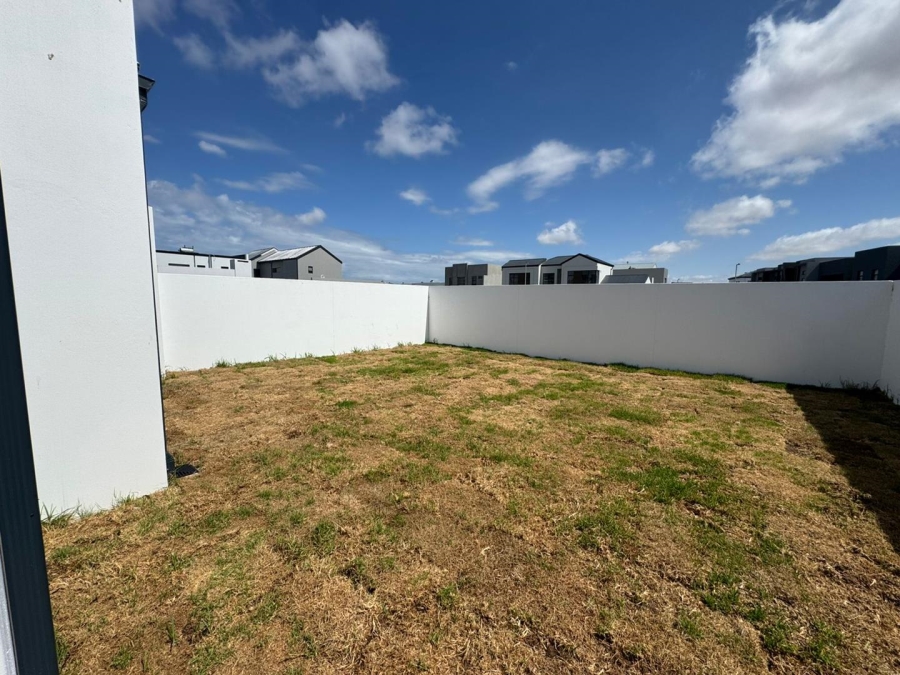 4 Bedroom Property for Sale in Sandown Western Cape